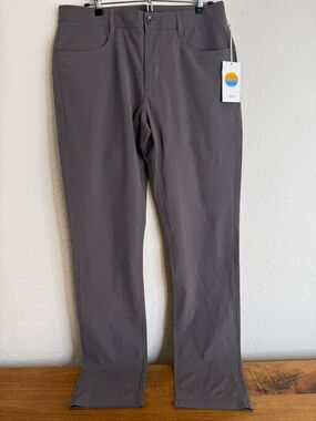 New Men’s Vuori Meta Pant Athletic Warm Grey Size 32 VW430